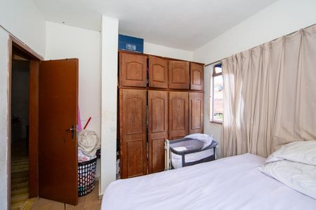 Casa à venda com 282m², 4 quartos e 6 vagasQUARTO4