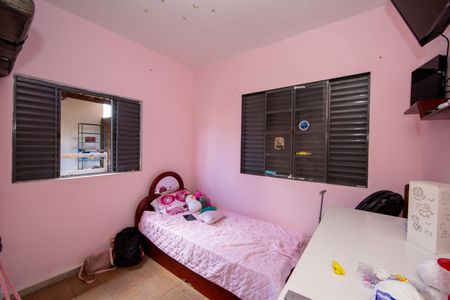 Casa à venda com 282m², 4 quartos e 6 vagasQUARTO3