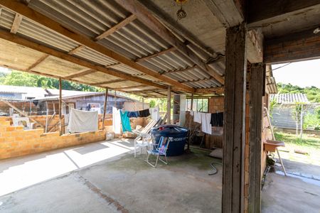 Casa à venda com 100m², 3 quartos e 1 vaga Casa à venda com 100m², 3 quartos e 1 vagaQuintal