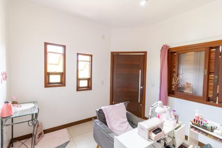 Sala de casa à venda com 3 quartos, 100m² em Vila Nova, Porto Alegre