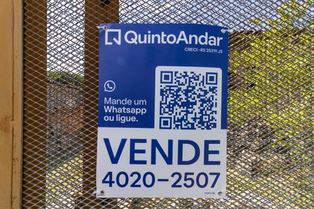 Casa à venda com 100m², 3 quartos e 1 vaga Casa à venda com 100m², 3 quartos e 1 vagaPlaquinha