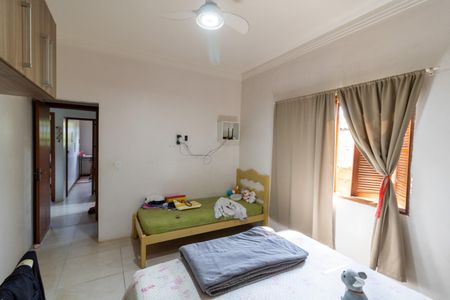 Casa à venda com 100m², 3 quartos e 1 vaga Casa à venda com 100m², 3 quartos e 1 vagaSuíte