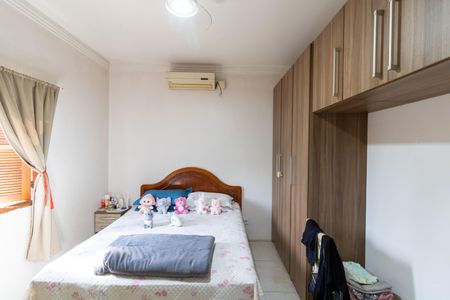 Casa à venda com 100m², 3 quartos e 1 vaga Casa à venda com 100m², 3 quartos e 1 vagaSuíte