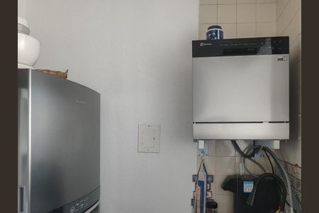 Cozinha de apartamento à venda com 2 quartos, 58m² em Heliópolis, Belo Horizonte