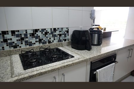Cozinha de apartamento à venda com 3 quartos, 88m² em Vila Galvão, Guarulhos