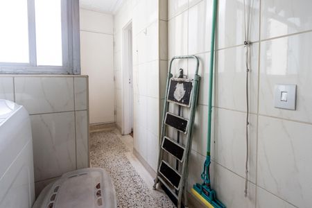 Apartamento para alugar com 170m², 3 quartos e 1 vaga Apartamento para alugar com 170m², 3 quartos e 1 vagaBanheiro de Serviço