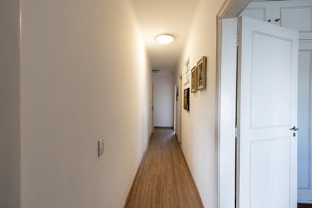 Apartamento para alugar com 170m², 3 quartos e 1 vaga Apartamento para alugar com 170m², 3 quartos e 1 vagaCorredor