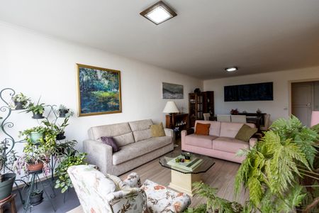 Apartamento para alugar com 170m², 3 quartos e 1 vaga Apartamento para alugar com 170m², 3 quartos e 1 vagaSala