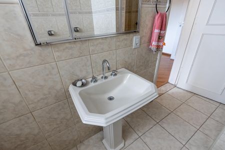 Apartamento para alugar com 170m², 3 quartos e 1 vaga Apartamento para alugar com 170m², 3 quartos e 1 vagaQuarto 1 - Banheiro da Suite