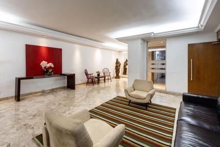 Apartamento para alugar com 170m², 3 quartos e 1 vaga Apartamento para alugar com 170m², 3 quartos e 1 vagaHall do Condomínio