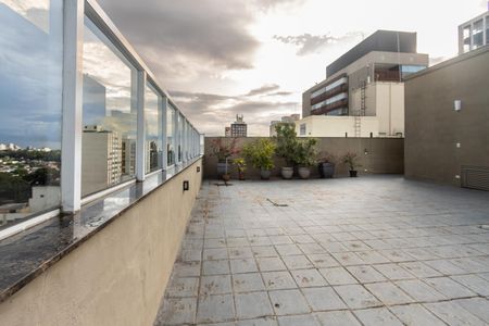 Apartamento para alugar com 170m², 3 quartos e 1 vaga Apartamento para alugar com 170m², 3 quartos e 1 vagaRooftop