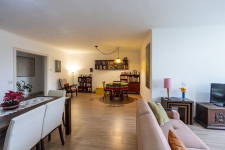 Apartamento para alugar com 170m², 3 quartos e 1 vaga Apartamento para alugar com 170m², 3 quartos e 1 vagaSala