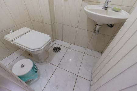 Apartamento para alugar com 170m², 3 quartos e 1 vaga Apartamento para alugar com 170m², 3 quartos e 1 vagaBanheiro de Serviço