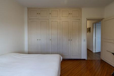 Apartamento para alugar com 170m², 3 quartos e 1 vaga Apartamento para alugar com 170m², 3 quartos e 1 vagaQuarto 2