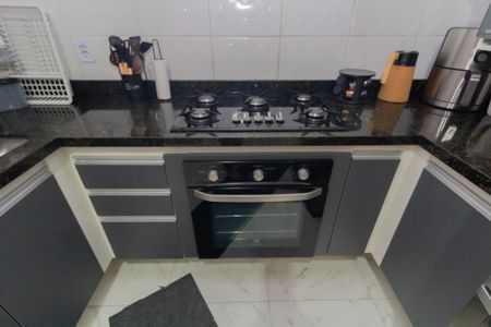 Casa de condomínio para alugar com 52m², 2 quartos e 2 vagasCozinha