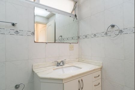 Apartamento à venda com 137m², 3 quartos e 1 vaga Apartamento à venda com 137m², 3 quartos e 1 vagaBanheiro 2