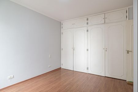 Apartamento à venda com 137m², 3 quartos e 1 vaga Apartamento à venda com 137m², 3 quartos e 1 vagaSuíte