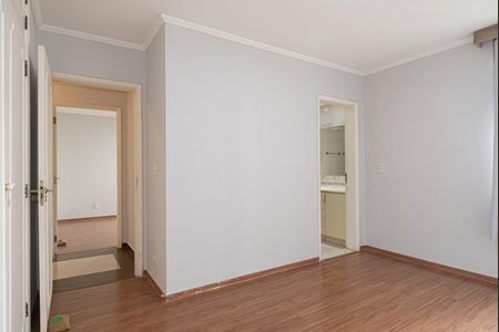 Apartamento à venda com 137m², 3 quartos e 1 vaga Apartamento à venda com 137m², 3 quartos e 1 vagaSuíte