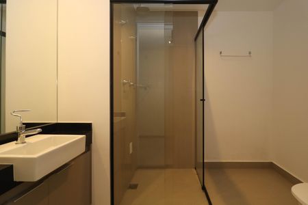 Banheiro de kitnet/studio à venda com 1 quarto, 22m² em Cerqueira César, São Paulo