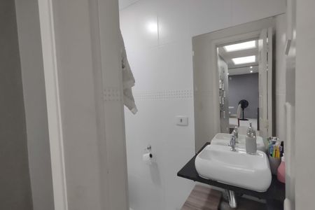 Apartamento para alugar com 74m², 2 quartos e 1 vaga Apartamento para alugar com 74m², 2 quartos e 1 vagaBanheiro