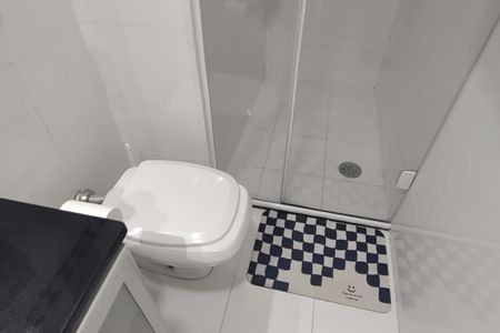 Apartamento para alugar com 74m², 2 quartos e 1 vaga Apartamento para alugar com 74m², 2 quartos e 1 vagaBanheiro da Suíte