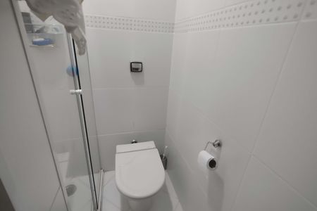 Apartamento para alugar com 74m², 2 quartos e 1 vaga Apartamento para alugar com 74m², 2 quartos e 1 vagaBanheiro