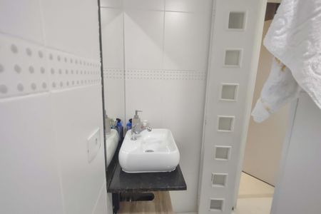 Apartamento para alugar com 74m², 2 quartos e 1 vaga Apartamento para alugar com 74m², 2 quartos e 1 vagaBanheiro