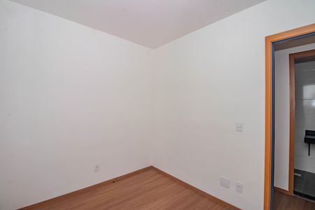 Apartamento à venda com 77m², 2 quartos e 1 vagaQuarto 1