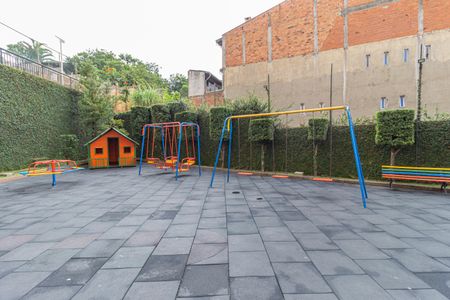 Apartamento à venda com 74m², 3 quartos e 1 vaga Apartamento à venda com 74m², 3 quartos e 1 vagaÁrea comum - Playground