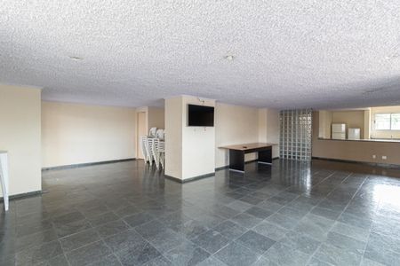 Apartamento à venda com 74m², 3 quartos e 1 vaga Apartamento à venda com 74m², 3 quartos e 1 vagaÁrea comum - Salão de festas