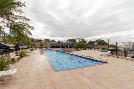 Apartamento à venda com 74m², 3 quartos e 1 vaga Apartamento à venda com 74m², 3 quartos e 1 vagaÁrea comum - Piscina