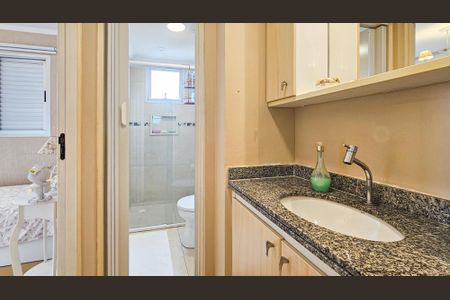 Apartamento à venda com 74m², 3 quartos e 1 vaga Apartamento à venda com 74m², 3 quartos e 1 vagaBanheiro da suíte