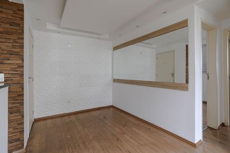 Sala de apartamento para alugar com 2 quartos, 46m² em Vila Mogilar, Mogi das Cruzes