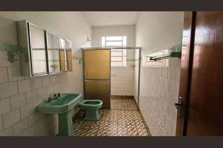 Casa à venda com 760m², 2 quartos e 2 vagasBanheiro Social