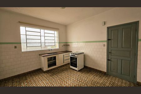 Casa à venda com 760m², 2 quartos e 2 vagasCozinha