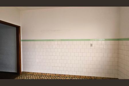 Casa à venda com 760m², 2 quartos e 2 vagasCozinha