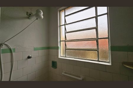 Casa à venda com 760m², 2 quartos e 2 vagasBanheiro Social