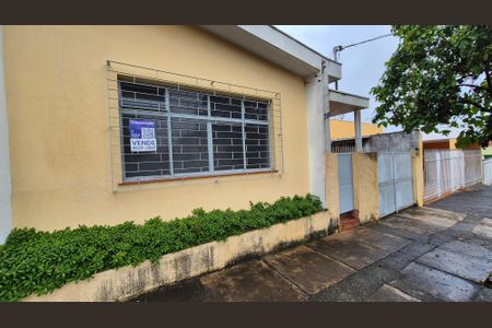 Casa à venda com 760m², 2 quartos e 2 vagasFachada