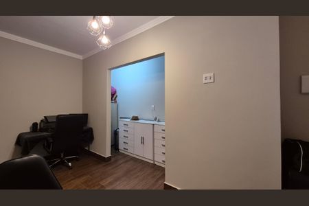 Casa à venda com 193m², 3 quartos e 2 vagas Casa à venda com 193m², 3 quartos e 2 vagasQuarto