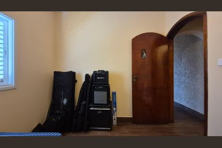 Casa à venda com 193m², 3 quartos e 2 vagas Casa à venda com 193m², 3 quartos e 2 vagasQuarto 2