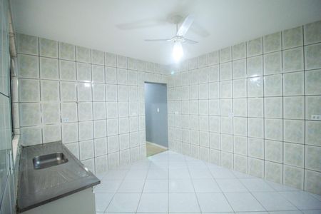 Casa à venda com 65m², 2 quartos e sem vaga