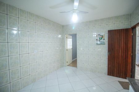 Casa à venda com 65m², 2 quartos e sem vaga