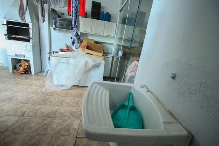 Casa à venda com 65m², 2 quartos e sem vaga