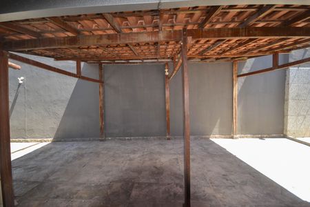 Sala-vista de casa para alugar com 3 quartos, 70m² em Maria da Luz, Nova Iguaçu