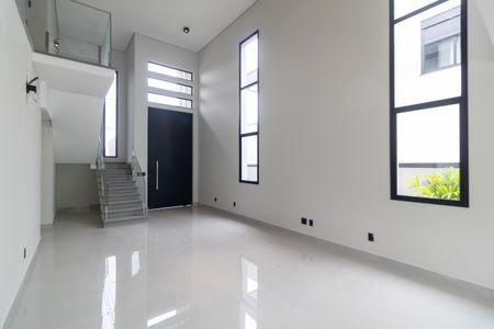 Casa de condomínio à venda com 340m², 5 quartos e 4 vagas Casa de condomínio à venda com 340m², 5 quartos e 4 vagasSala