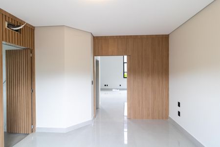 Casa de condomínio à venda com 340m², 5 quartos e 4 vagas Casa de condomínio à venda com 340m², 5 quartos e 4 vagasSuíte 01