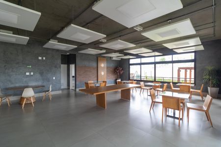 Casa de condomínio à venda com 340m², 5 quartos e 4 vagas Casa de condomínio à venda com 340m², 5 quartos e 4 vagasÁrea comum - Salão de festas