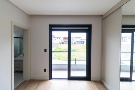 Casa de condomínio à venda com 340m², 5 quartos e 4 vagas Casa de condomínio à venda com 340m², 5 quartos e 4 vagasSuíte 05