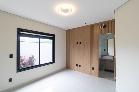 Casa de condomínio à venda com 340m², 5 quartos e 4 vagas Casa de condomínio à venda com 340m², 5 quartos e 4 vagasSuíte 01