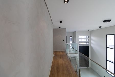 Casa de condomínio à venda com 340m², 5 quartos e 4 vagas Casa de condomínio à venda com 340m², 5 quartos e 4 vagasCorredor